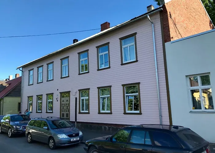 Chelsea Karusselli 3-2 Apartment *